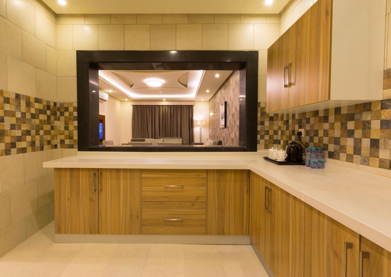 Ayam Lilian Aparthotel Buraidah Esterno foto