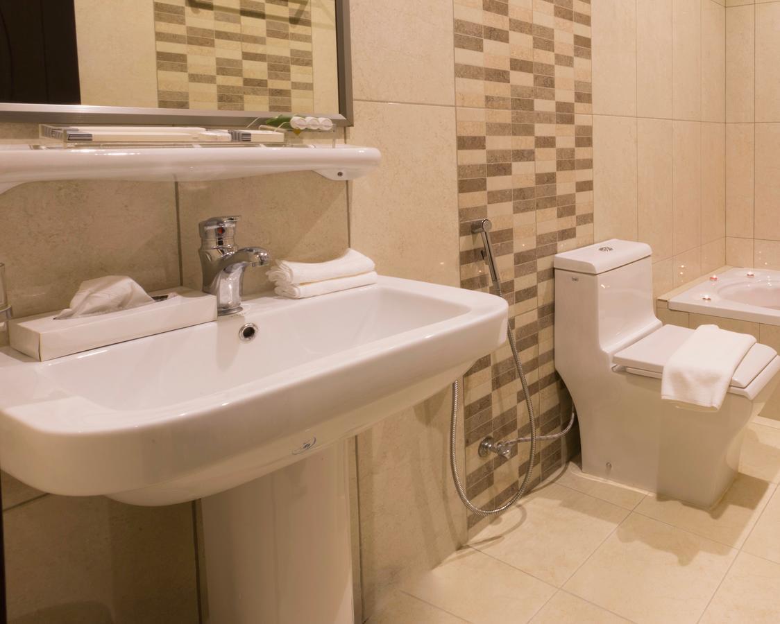 Ayam Lilian Aparthotel Buraidah Esterno foto
